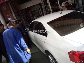 女的开车图片爆料视频,镜头下的惊艳瞬间  第2张